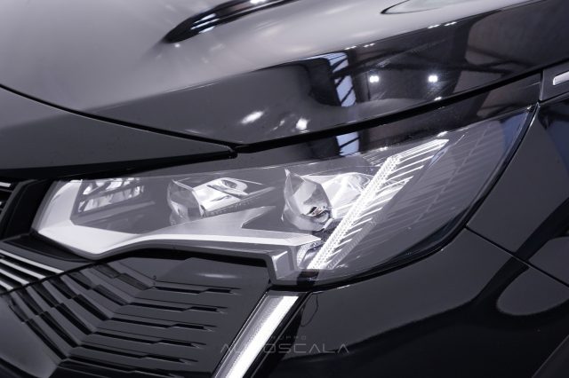 PEUGEOT 3008 usata 27