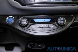 TOYOTA Yaris usata, con Airbag testa