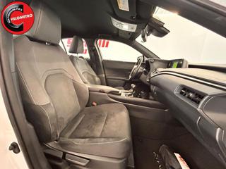 LEXUS UX 250h usata, con Boardcomputer