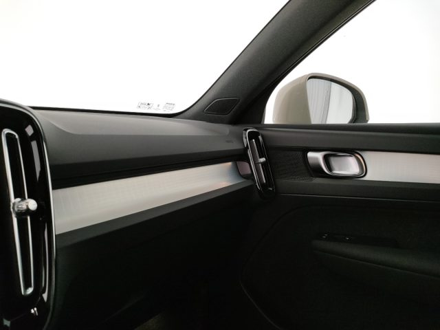 VOLVO XC40 usata, con USB
