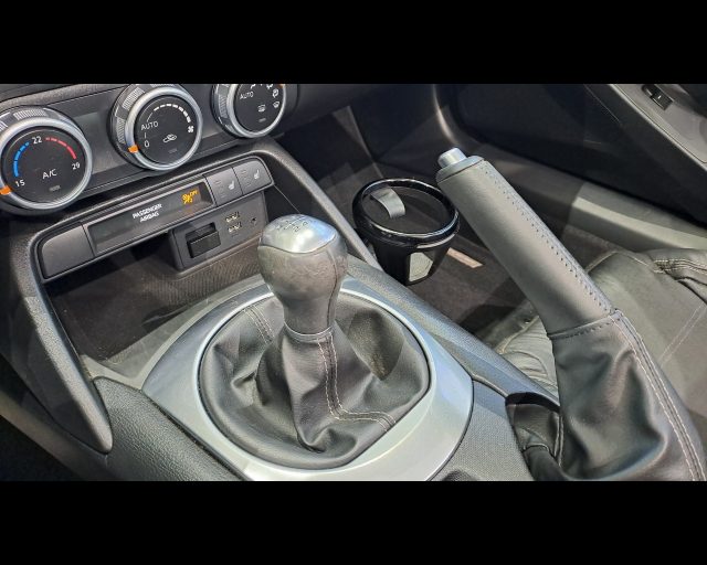 FIAT 124 Spider usata, con USB