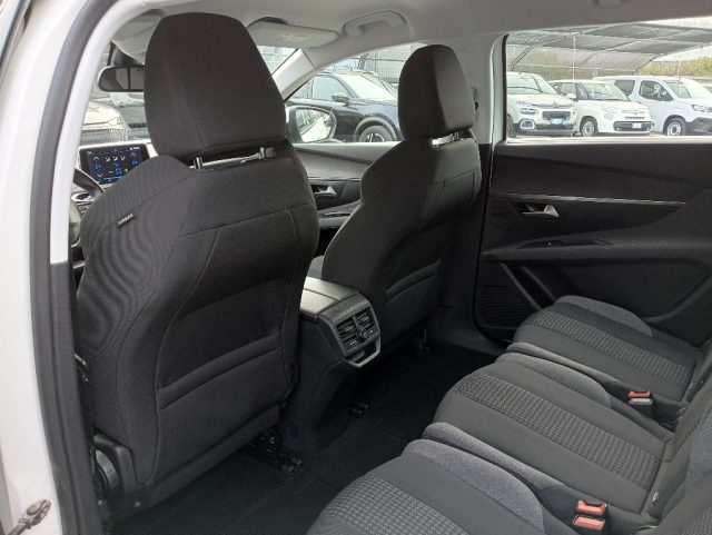 PEUGEOT 5008 usata, con Climatizzatore