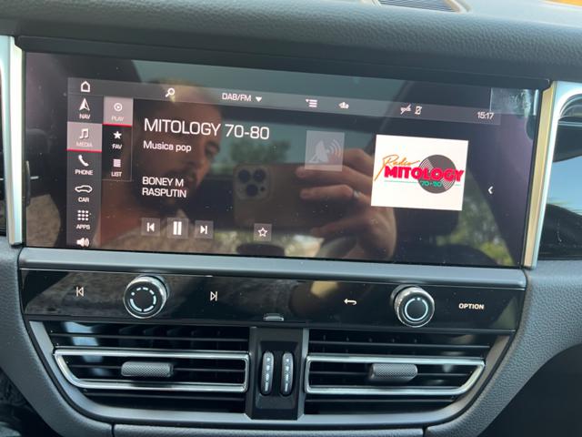 PORSCHE Macan usata, con Boardcomputer