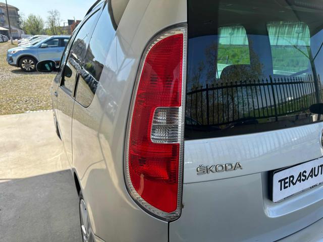 SKODA Roomster usata, con Luci diurne