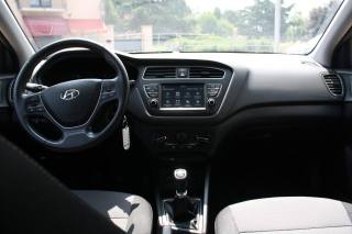 HYUNDAI i20 usata, con Airbag testa