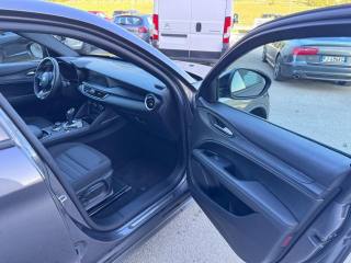 ALFA ROMEO Stelvio usata, con Fari LED