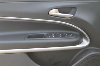 JEEP Avenger usata, con Controllo automatico clima