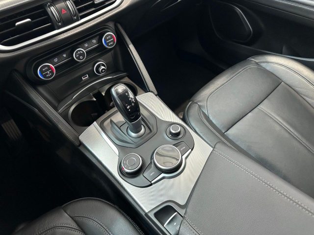 ALFA ROMEO Stelvio usata, con Controllo automatico clima