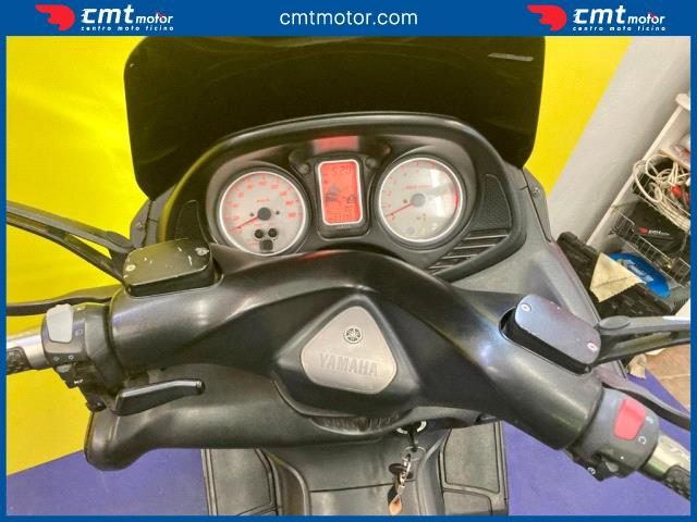 YAMAHA T-Max 500 usata 8