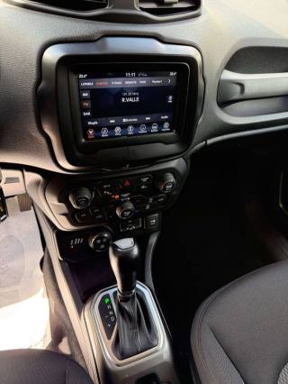 JEEP Renegade usata, con USB