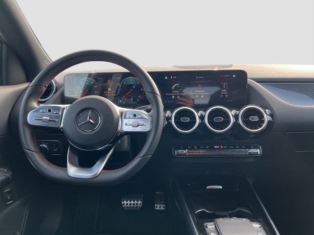 MERCEDES-BENZ CLA usata 8