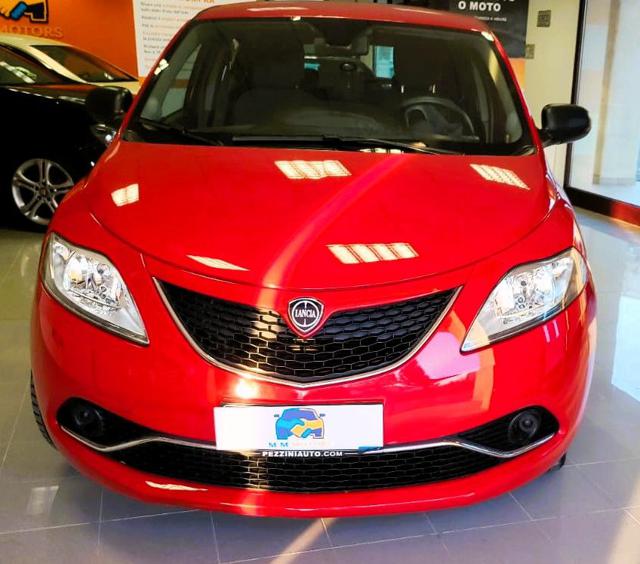 LANCIA Ypsilon usata, con Autoradio