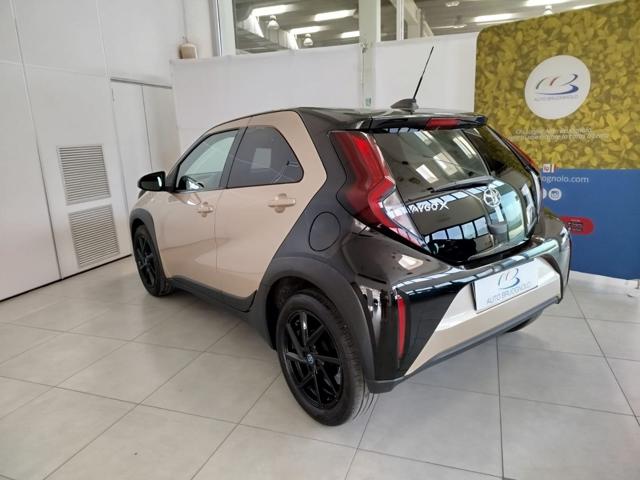 TOYOTA Aygo X usata, con Autoradio
