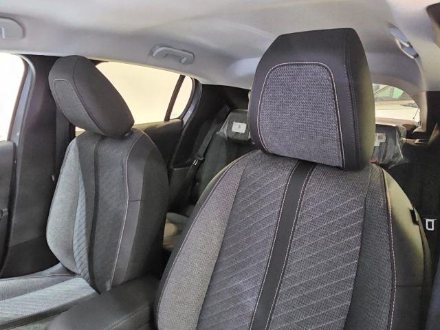 PEUGEOT 208 usata, con USB
