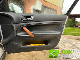 VOLKSWAGEN Passat usata, con Specchietti laterali elettrici