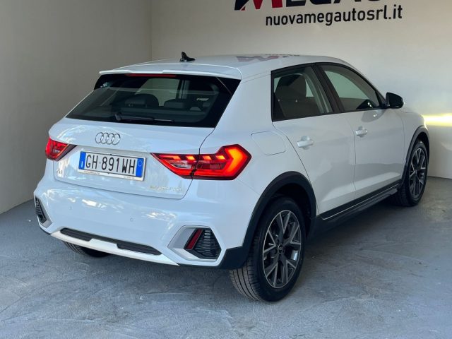 AUDI A1 usata, con Autoradio