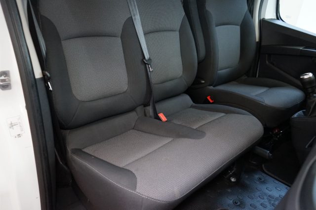 RENAULT Trafic usata, con Park Distance Control