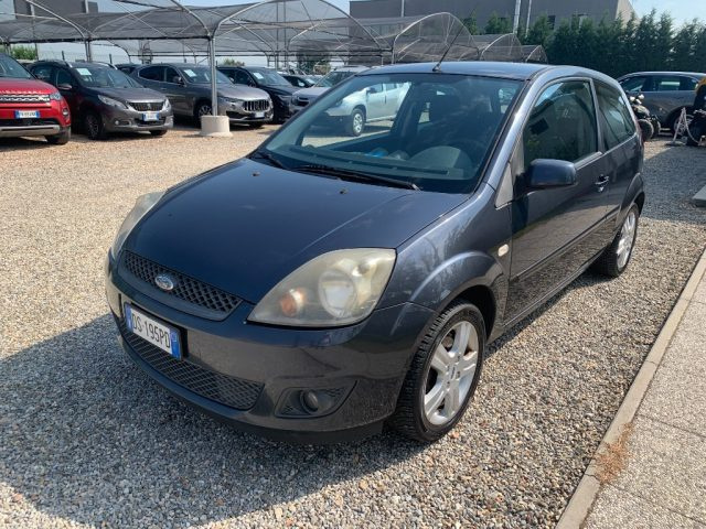FORD Fiesta usata, con ABS
