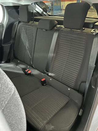 PEUGEOT 208 usata, con USB