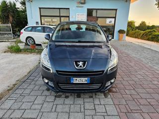 PEUGEOT 5008 usata, con Cerchi in lega