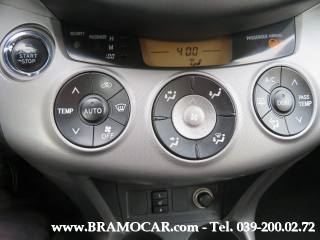 TOYOTA RAV 4 usata, con Regolazione elettrica sedili