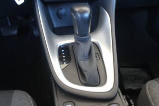 TOYOTA Yaris usata, con Autoradio digitale