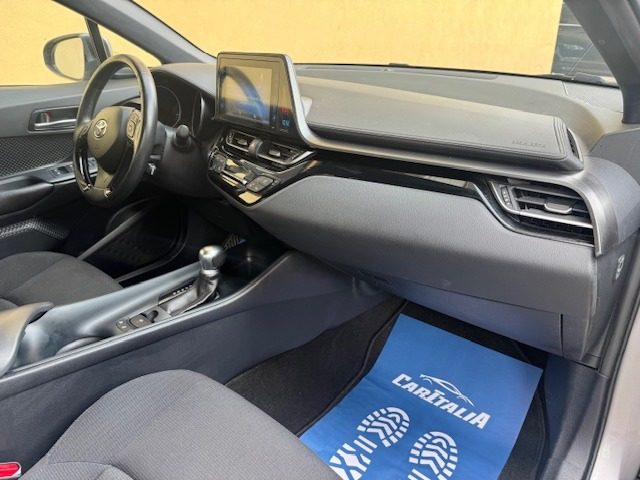 TOYOTA C-HR usata, con Climatizzatore