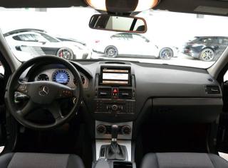 MERCEDES-BENZ C 220 usata, con Autoradio