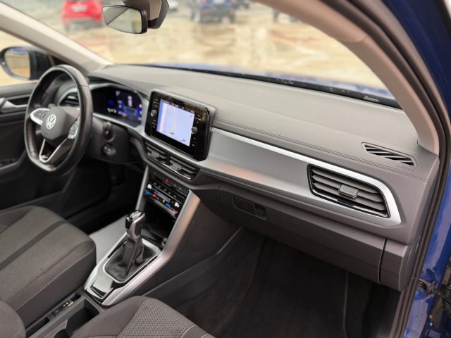 VOLKSWAGEN T-Roc usata 27