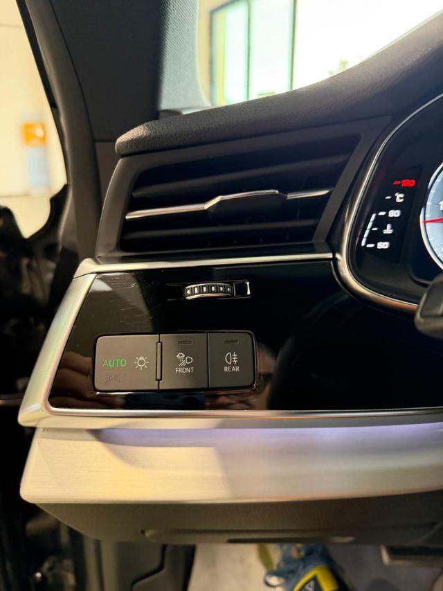 AUDI Q8 usata 28