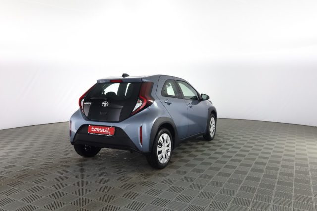 TOYOTA Aygo X usata 3