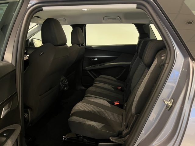 PEUGEOT 5008 usata, con Airbag Passeggero