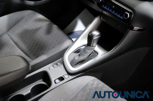 TOYOTA Yaris usata 56