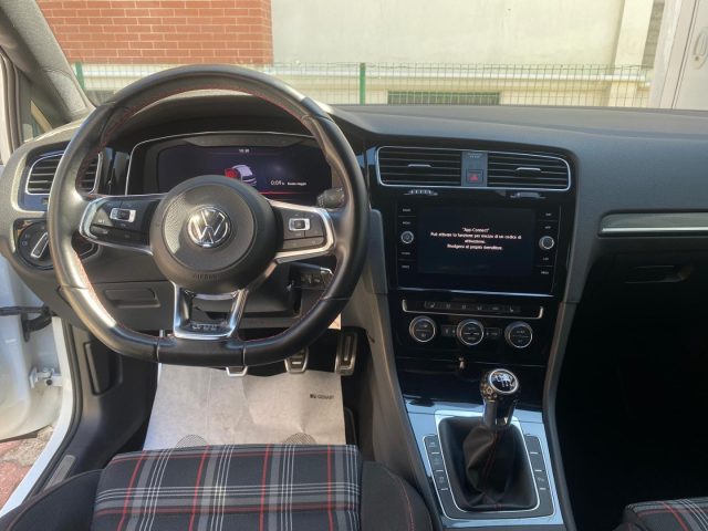 VOLKSWAGEN Golf GTI usata, con USB