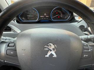 PEUGEOT 2008 usata, con Controllo trazione