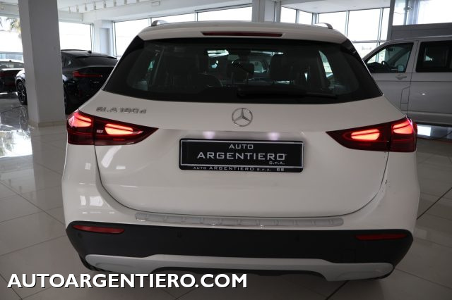 MERCEDES-BENZ GLA 180 usata, con Airbag Passeggero