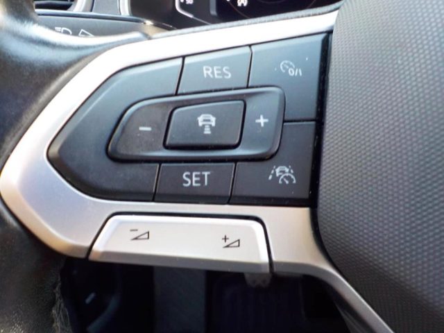 VOLKSWAGEN T-Roc usata, con Touch screen