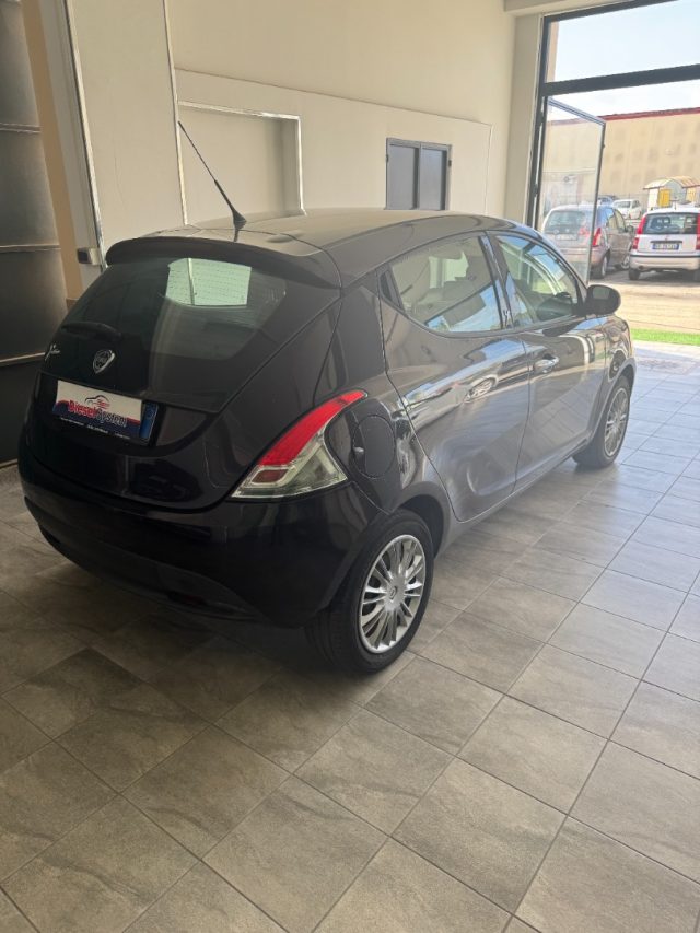 LANCIA Ypsilon usata, con Airbag Passeggero