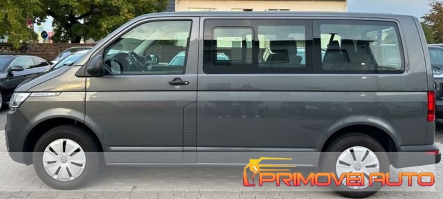 VOLKSWAGEN Caravelle usata 11