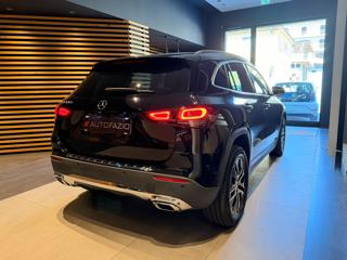 MERCEDES-BENZ GLA 200 usata, con Park Distance Control