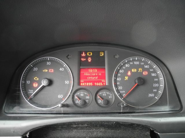 VOLKSWAGEN Touran usata, con Sedile posteriore sdoppiato