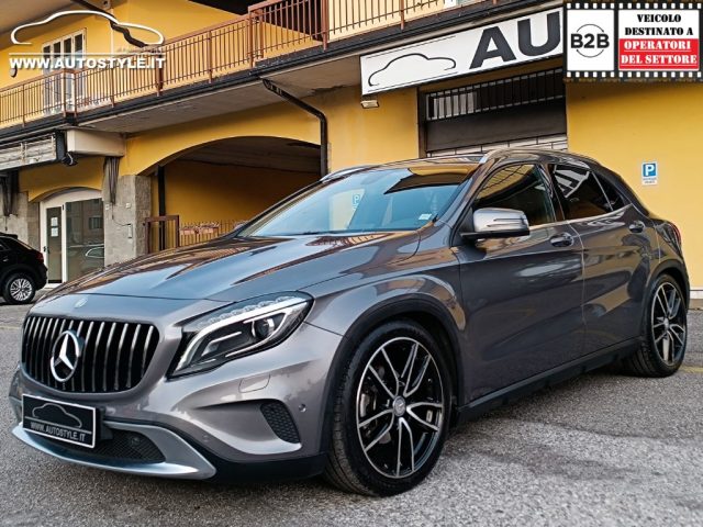 MERCEDES-BENZ GLA 220 usata, con Lettore CD