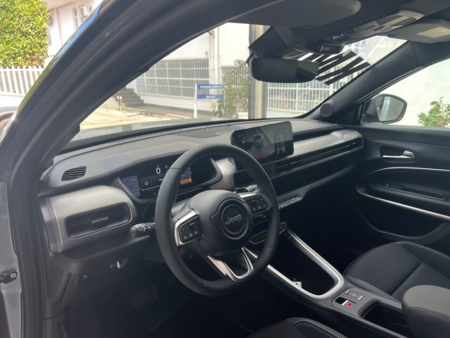 JEEP Avenger usata, con Luci diurne LED