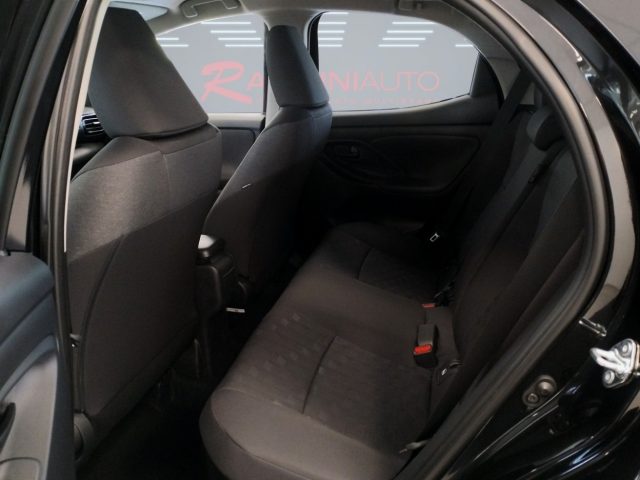 TOYOTA Yaris usata 15