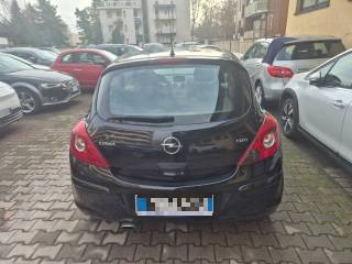 OPEL Corsa usata, con Autoradio