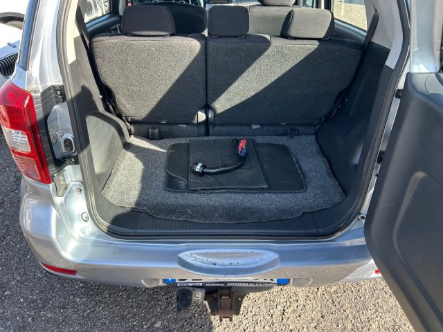 DAIHATSU Terios usata, con Gancio traino