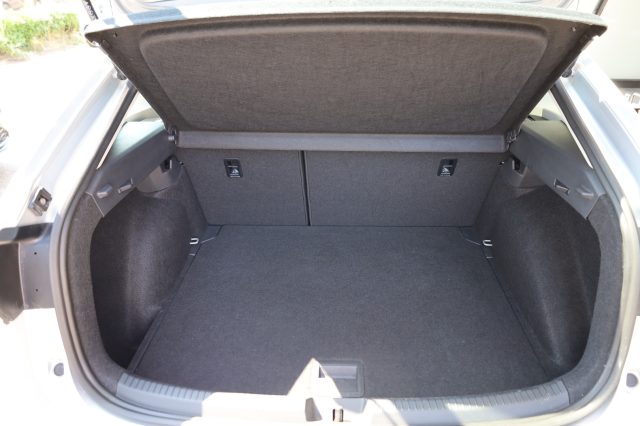 VOLKSWAGEN Taigo usata 106