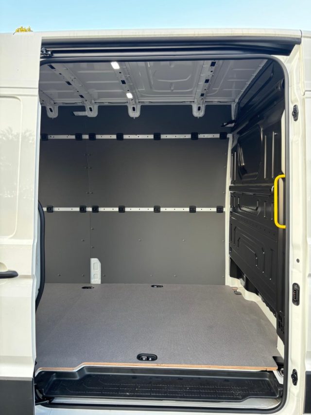 VOLKSWAGEN Crafter usata 10