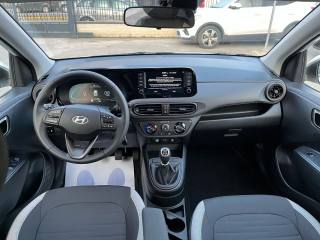 HYUNDAI i10 usata, con Sensori di parcheggio posteriori