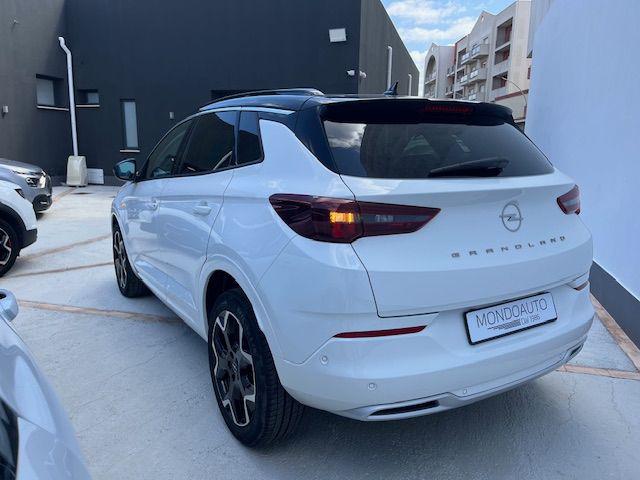 OPEL Grandland usata, con Alzacristalli elettrici